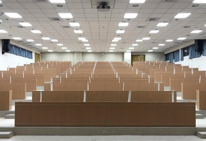臺中市立臺中家事商業高級中等學校國際會議廳- FCS-6300會議系統實績